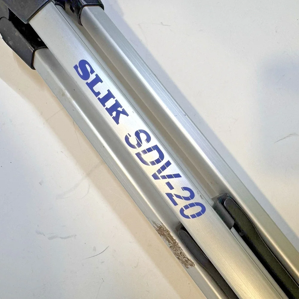 VTG Slik SDV-20 Three Way Pan Head Tripod with Quick Release Plate